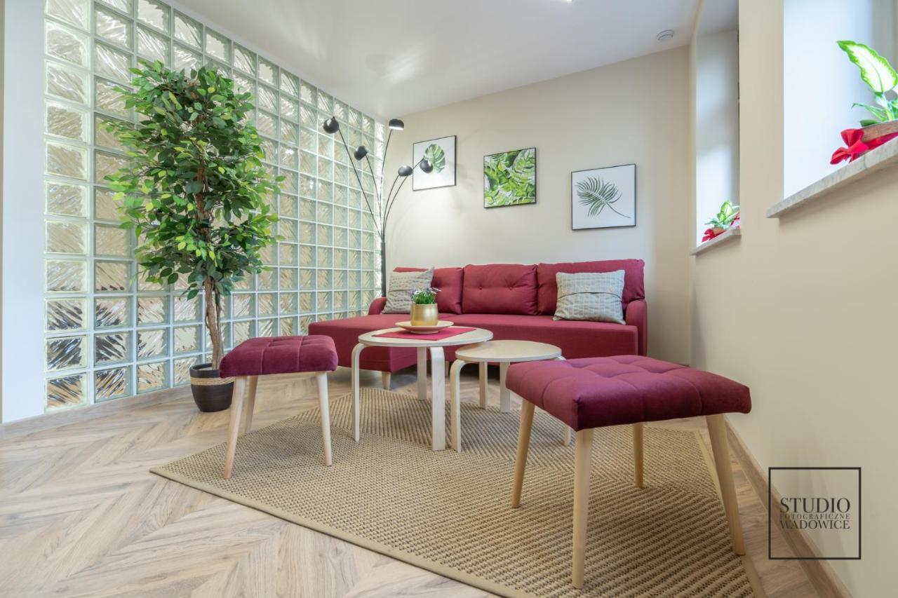 Apartament Karminowy Lägenhet Wadowice Exteriör bild