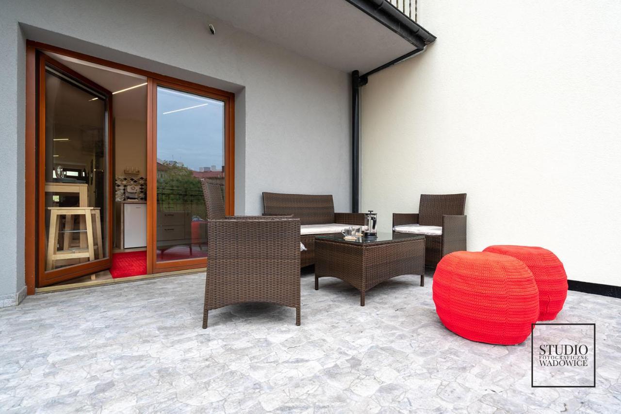 Apartament Karminowy Lägenhet Wadowice Exteriör bild